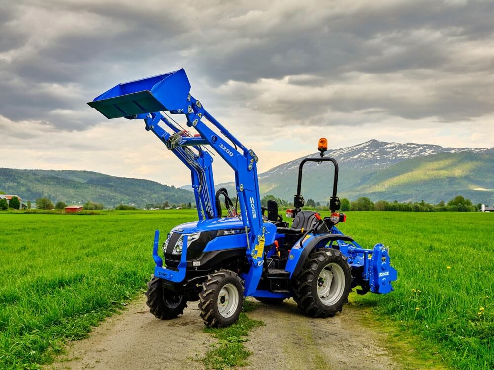 /data/pam/public/data/blog-image-solis-tractors-lincolnshirea.jpg